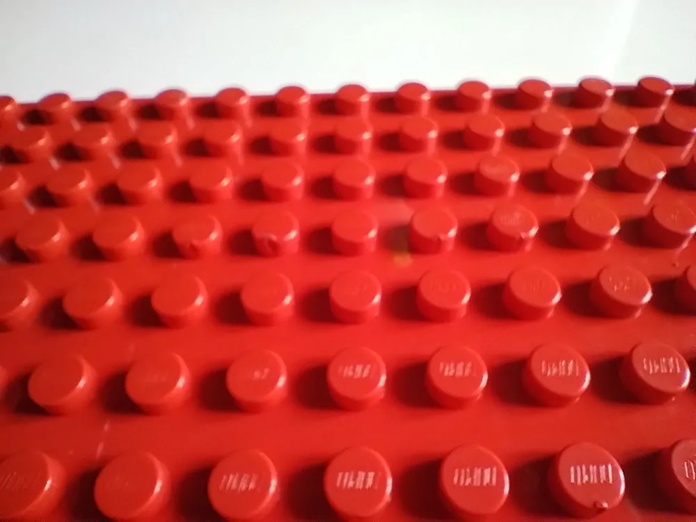 LEGO® DUPLO® VELKÁ PODLOŽKA NA STAVĚNÍ 24X24 NOPŮ - VADA VIZ POPIS