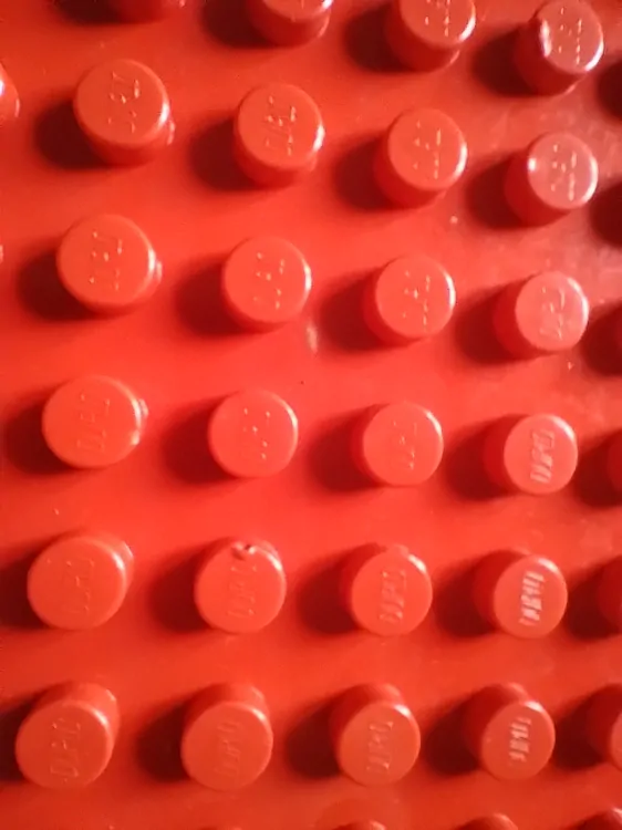 LEGO® DUPLO® VELKÁ PODLOŽKA NA STAVĚNÍ 24X24 NOPŮ - VADA VIZ POPIS